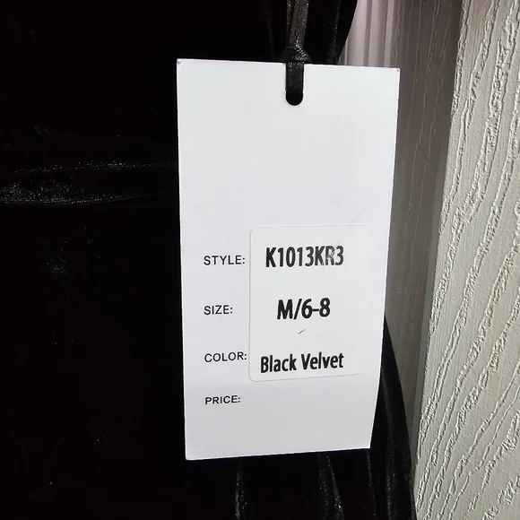 NWT Unique Vintage Black Velvet Jumpsuit - Picture 3 of 12